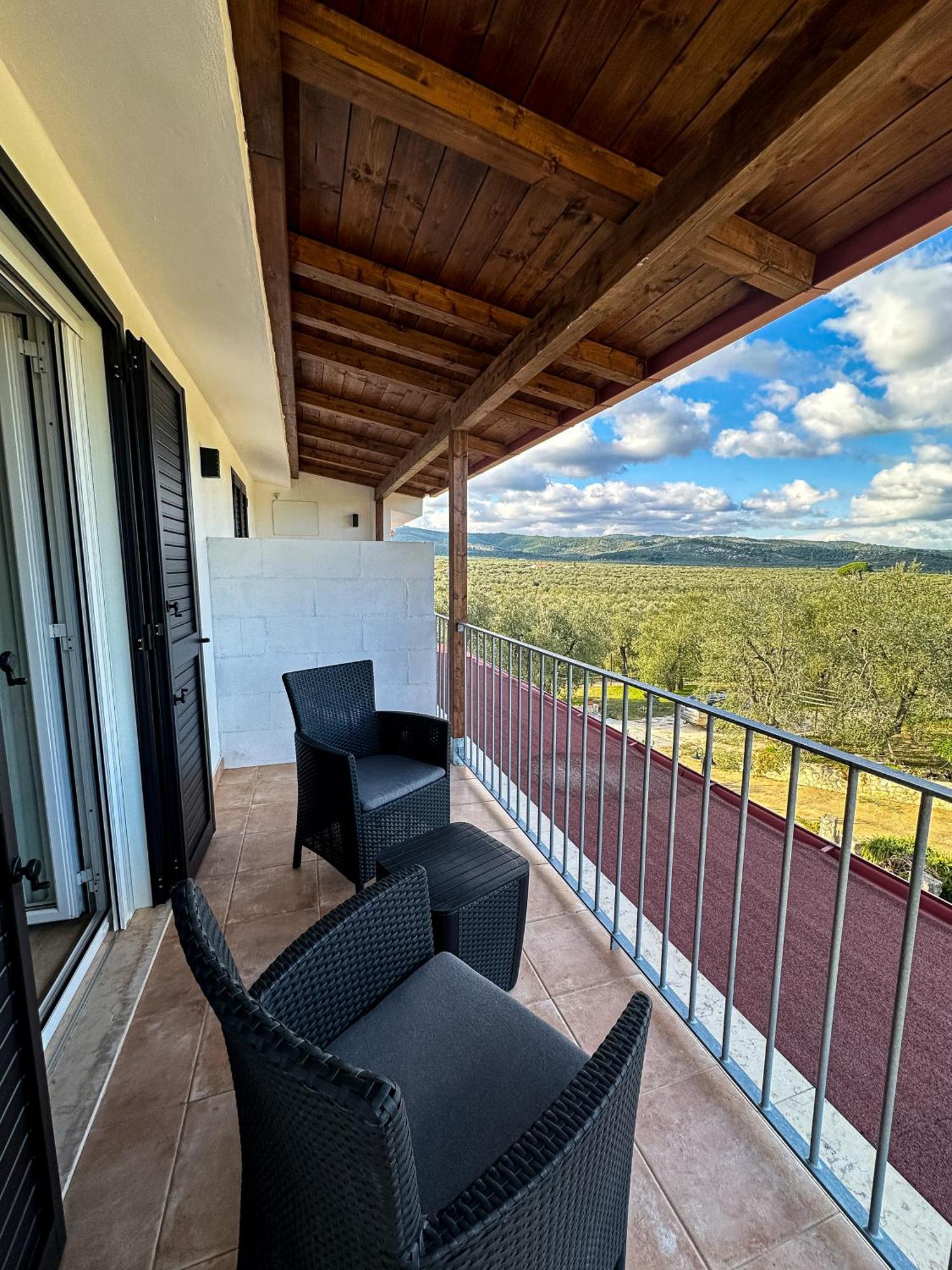 Valle Degli Ulivi B&B ヴィエステ エクステリア 写真