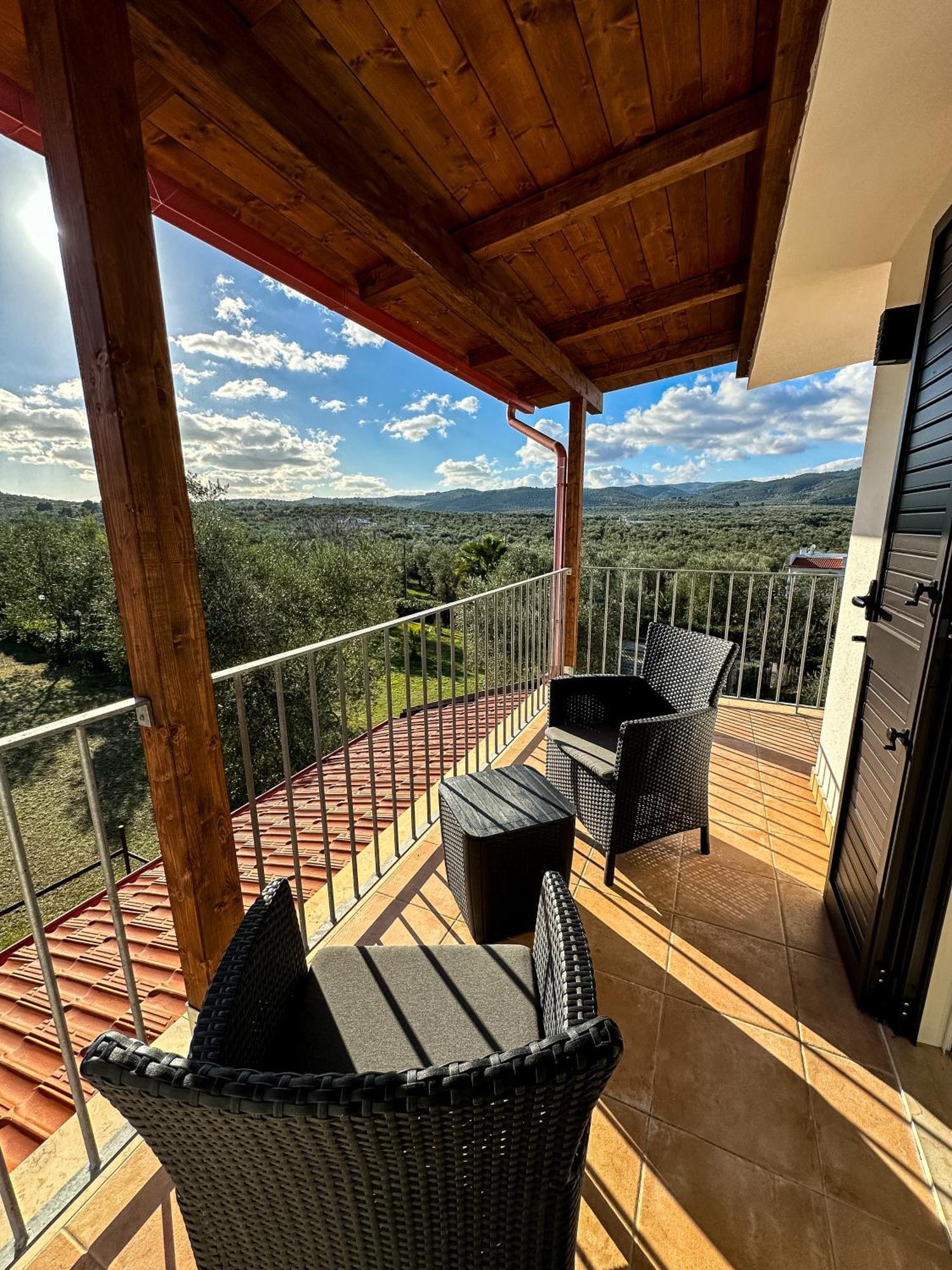 Valle Degli Ulivi B&B ヴィエステ エクステリア 写真